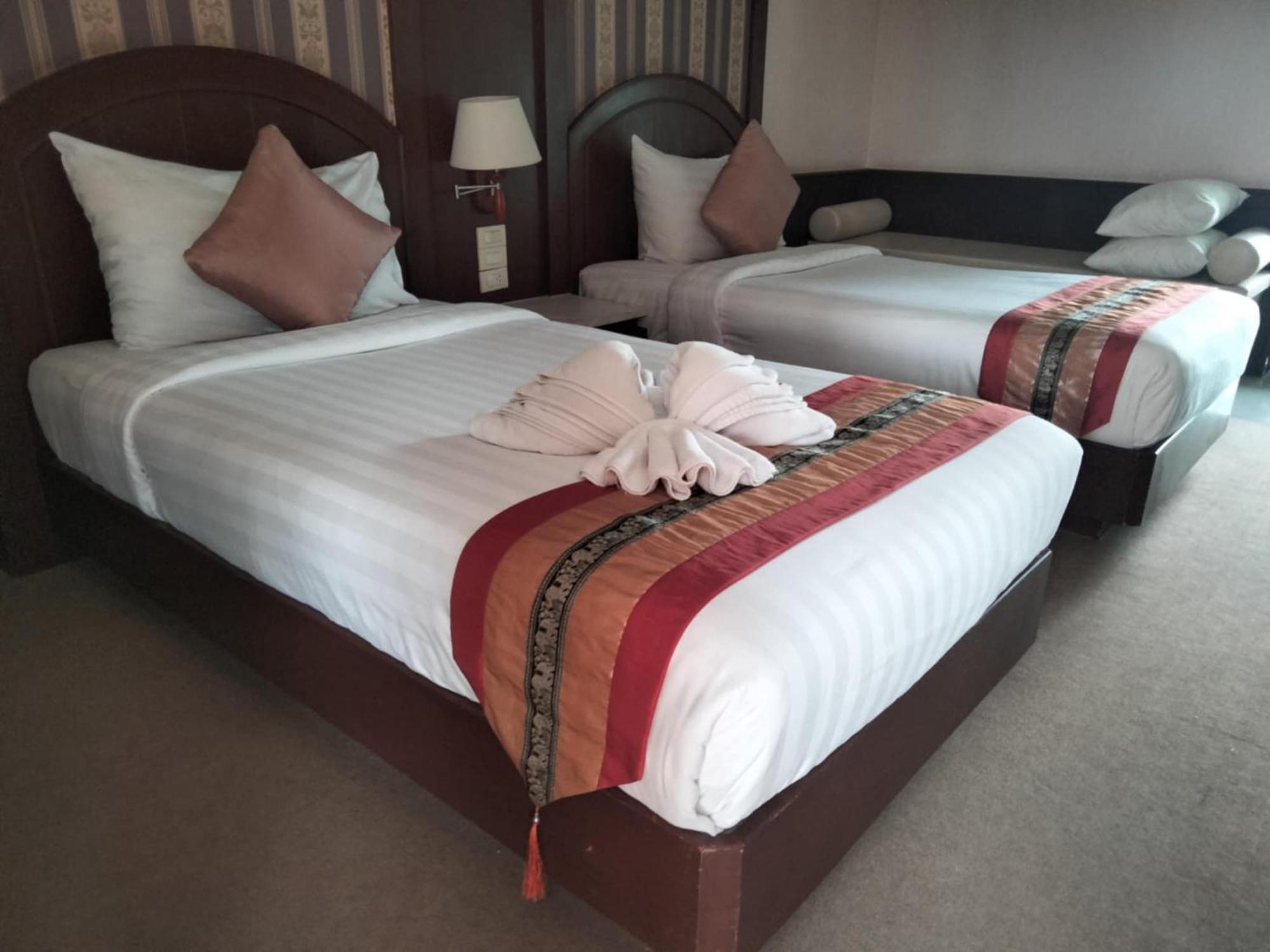 The Lion King Hotel Udonthani Экстерьер фото