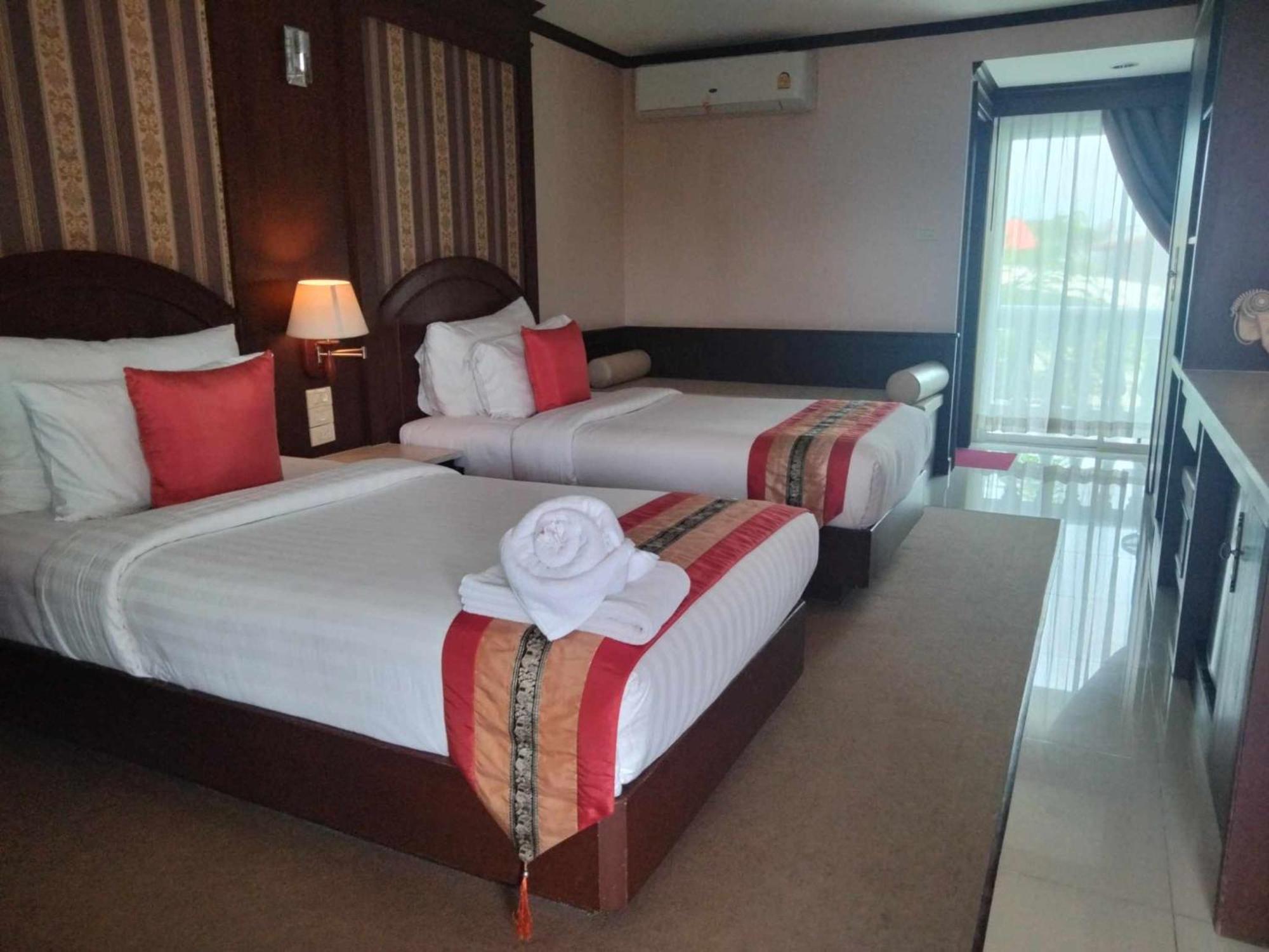 The Lion King Hotel Udonthani Экстерьер фото
